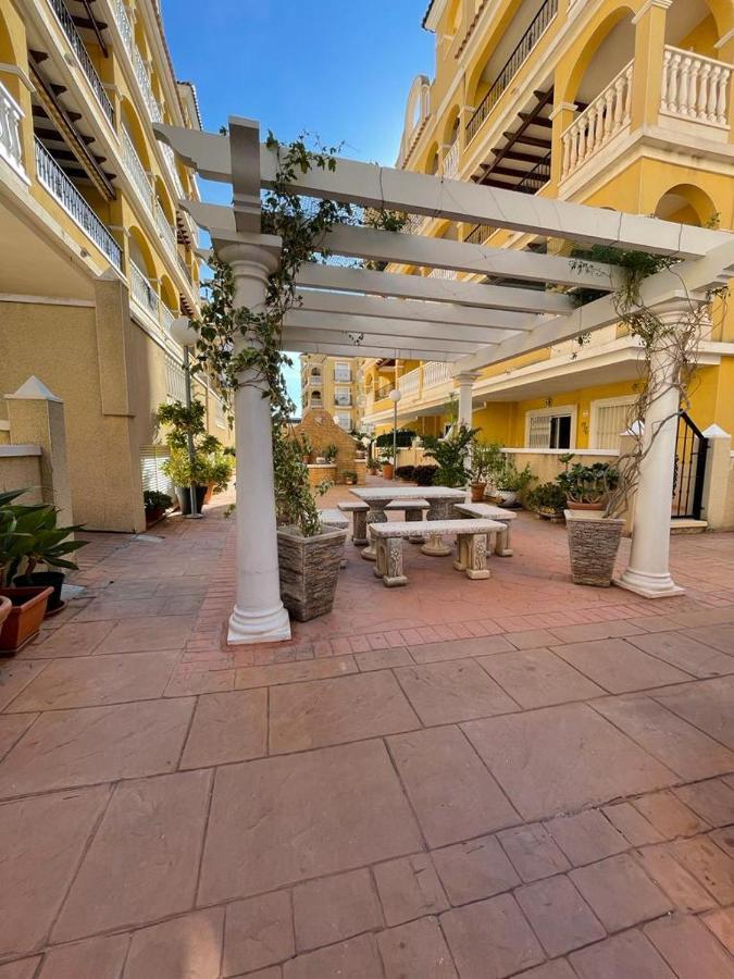 Casa Amarela Guesthouse, Algorfa Exterior photo